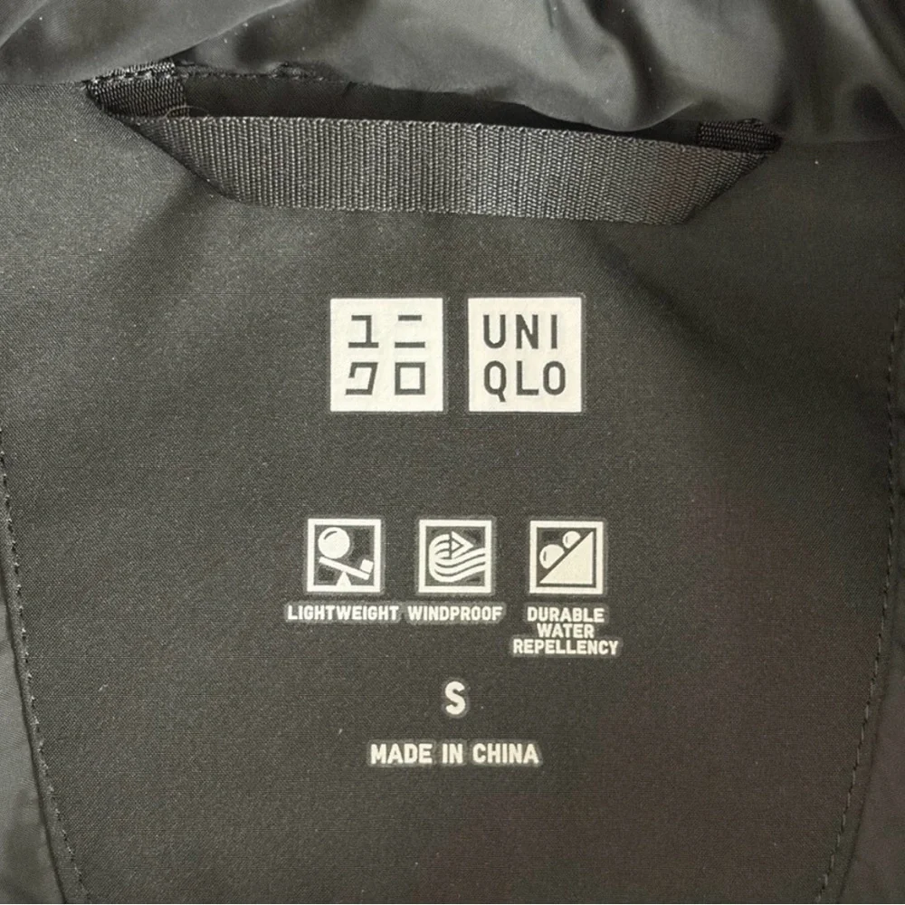Uniqlo black puffer - Picture 3 of 4